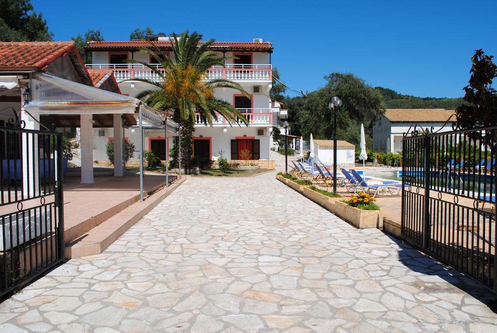 Hotel Olga Ájosz Sztéfanosz Kültér fotó